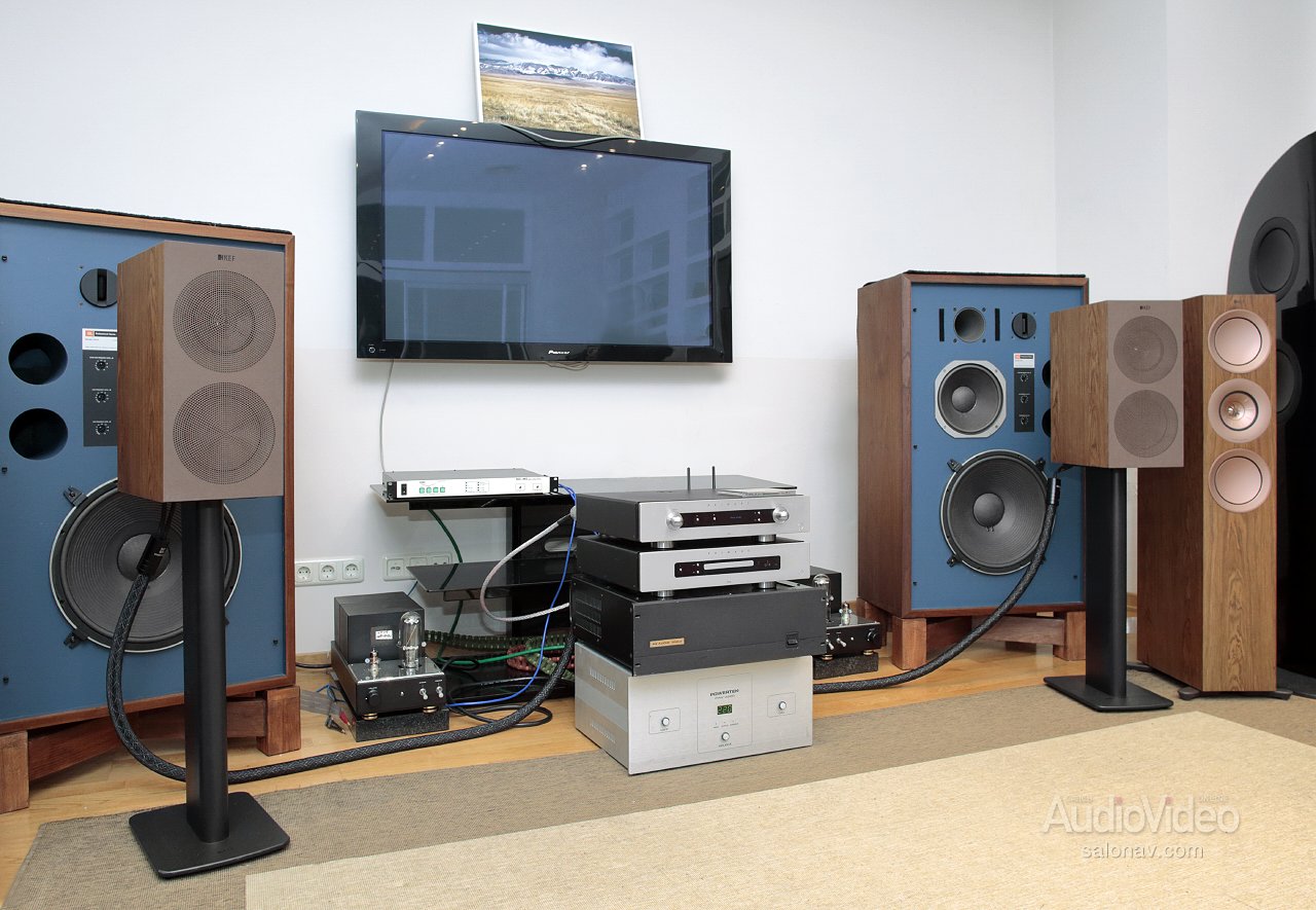 KEF R3