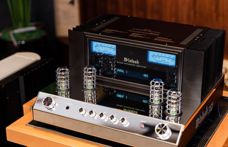 McIntosh MA352